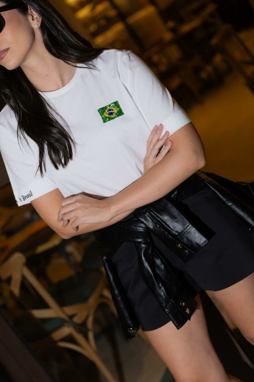 Imagem de T-Shirt Bandeira Olívia
